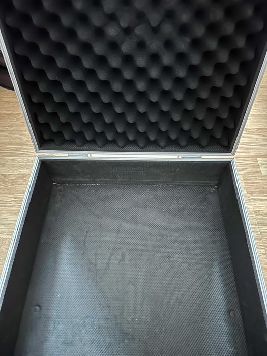 Pedalboard RockBoard gitarowy by Warwick z case