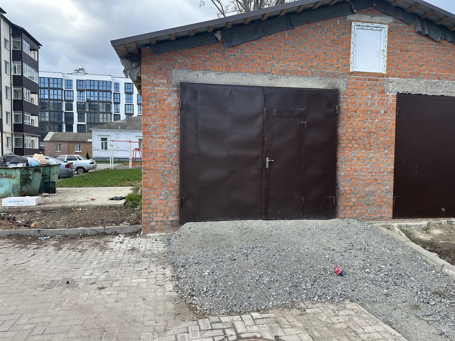 Продам гараж в центрі міста Ромни Сумська обл.