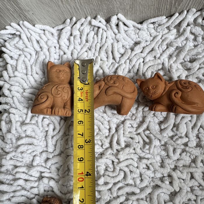 Ceramiczne figurki kotki