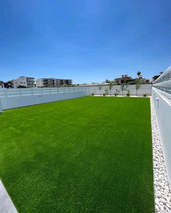 Aplicação de pave,lancil,lajetas,relva sintética e natural, piscinas,seixo decorativo