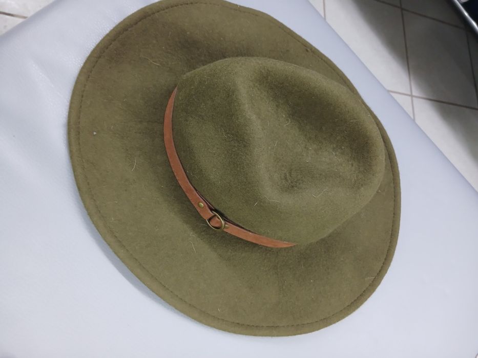 Капелюх.розмір 57, 100% wool