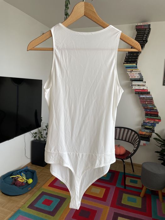 Cienkie białe body na ramiączkach stringi Flounce Club XL L 40 42