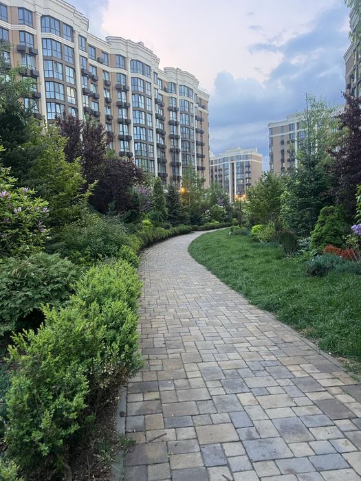 ЖК Резиденс 1 кім заселений будинок вул.Молодіжна 2