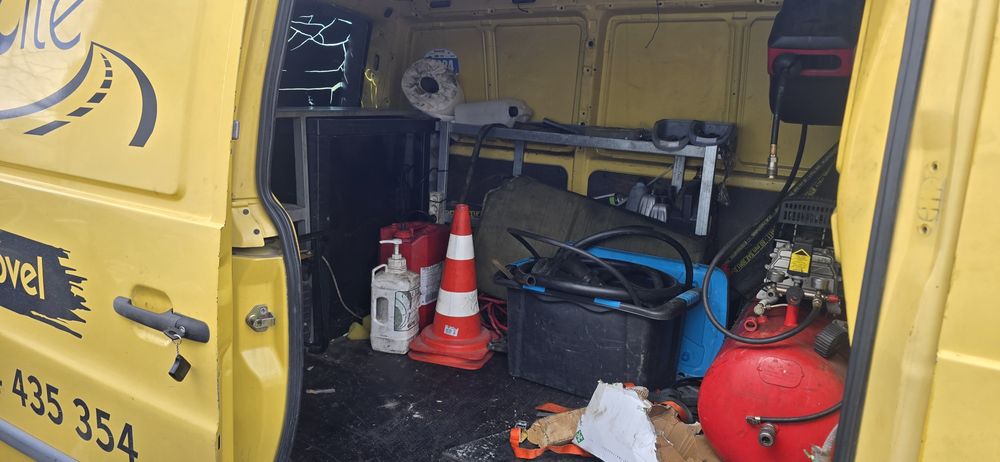 Mercedes Vito 2.3D Oficina