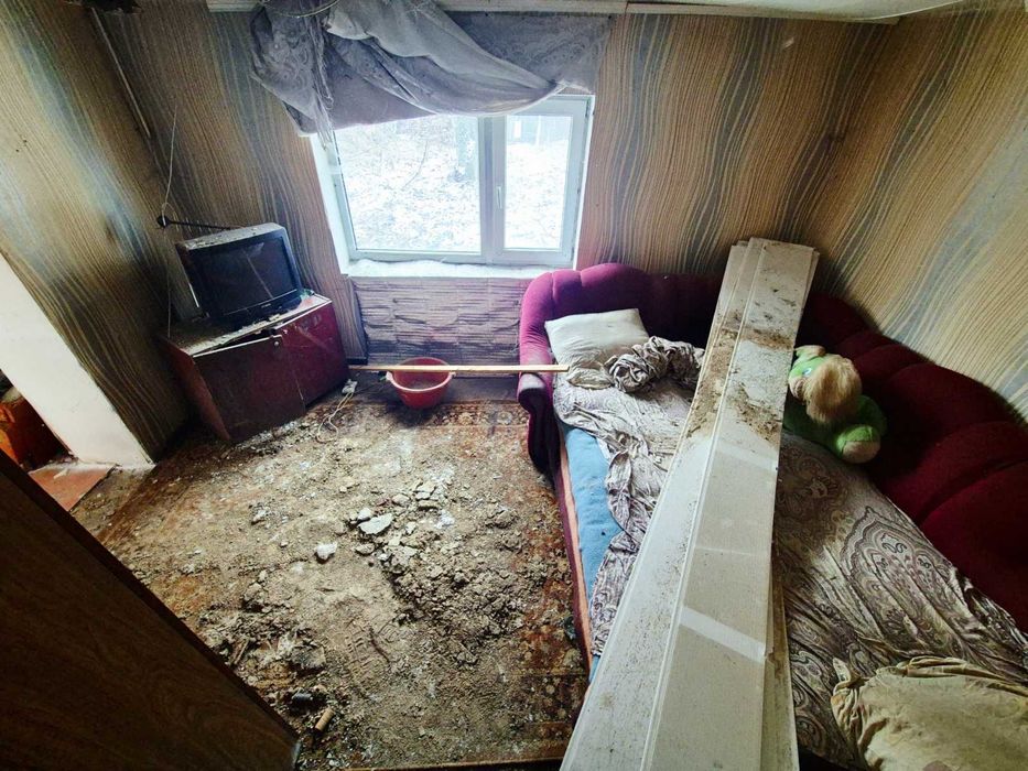 Пів Будинку з окремим подвірʼям.Кушівка