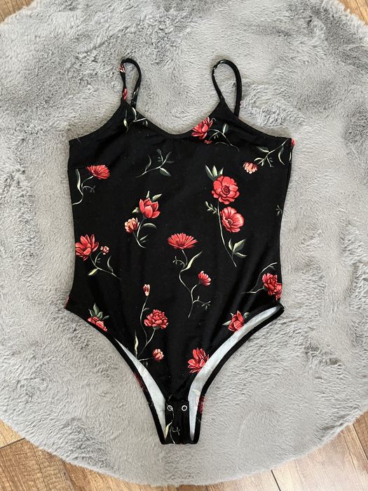 Body w różyczki CROPP