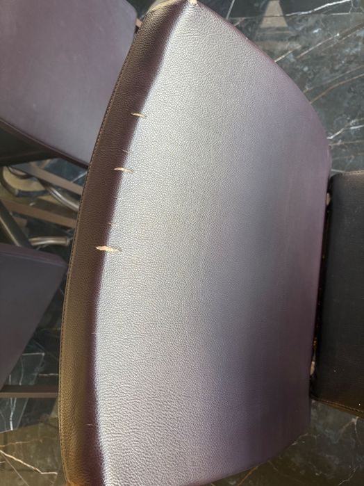 Recheio de restaurante, cadeiras 15€ cada