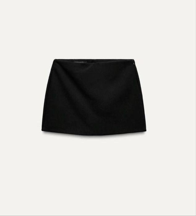 Жіноча чорна спідниця з шортиками від бренду zara