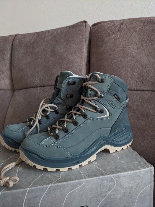 Жіночі трекінгові черевики туристичні lowa renegade 100 gtx mid