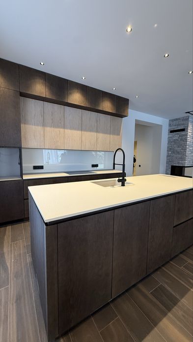 Одноповерховий будинок 175 м², 10 соток, комбіноване опалення. Ліс