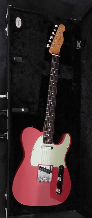 '60s Fender Telecaster Vintera II Fiesta Red + Fender HardShell Case