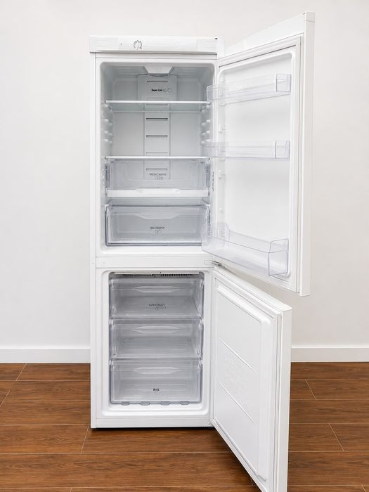 Frigorífico Combinado Indesit No Frost (LI70 FF1 W)