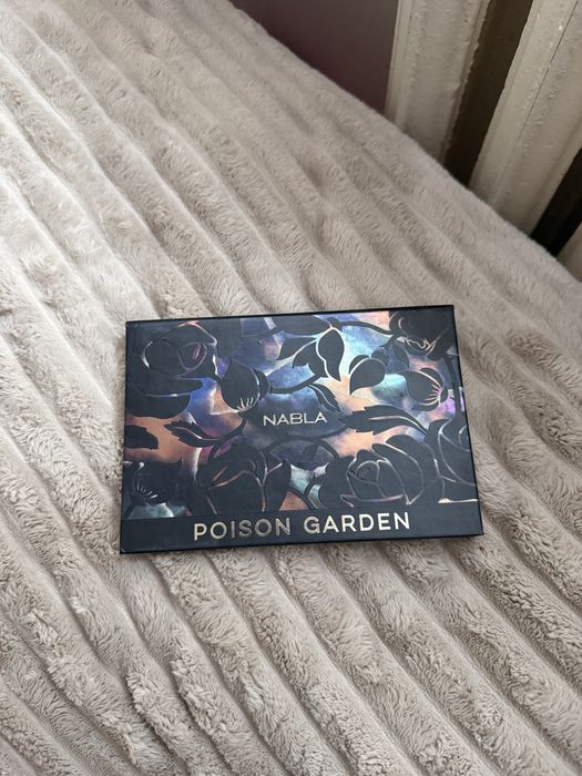 Paleta cieni Nabla posion garden