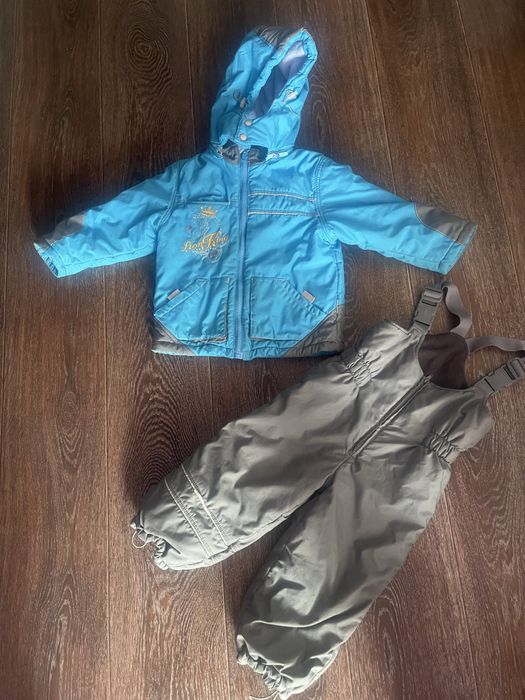 Дитячий костюм в гарному стані