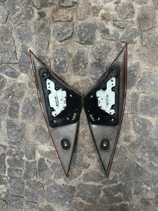 Farolins Traseiros Mercedes-benz