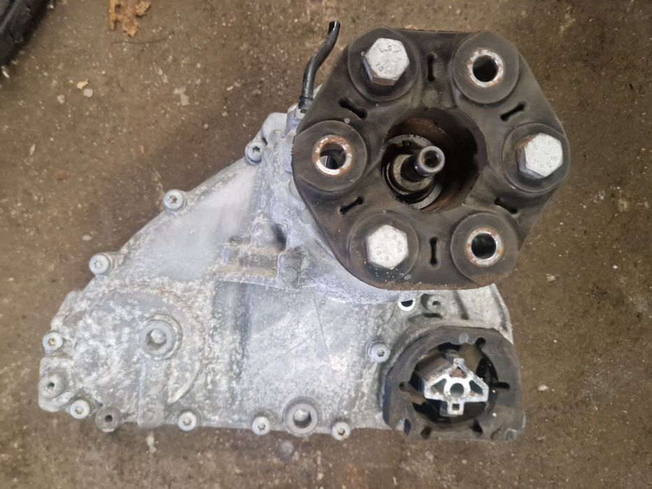 Reduktor rozdzielacz BMW E70 X5 silnik 3.0 N55 automat  X6 e71