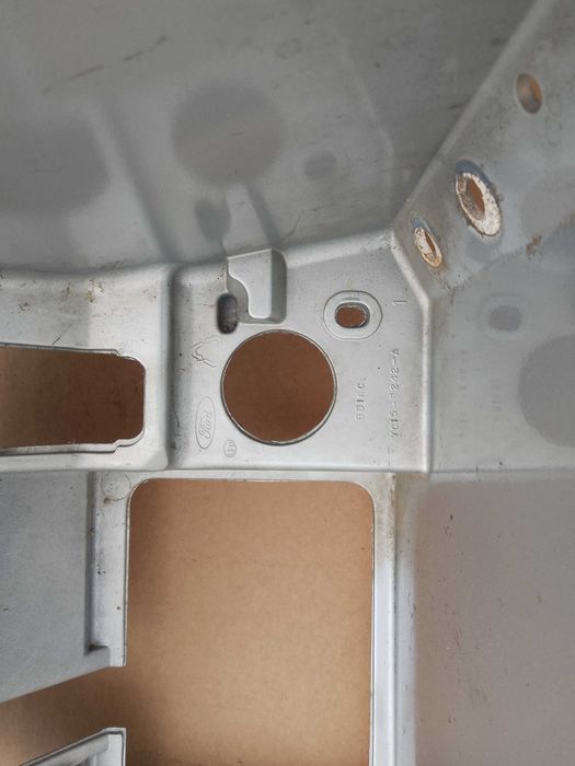 pas przedni FORD TRANSIT 00-06R
