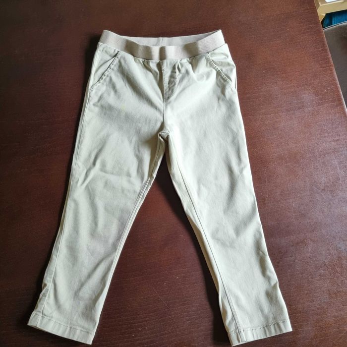 Chłopięce beżowe spodnie H&M  104 cm