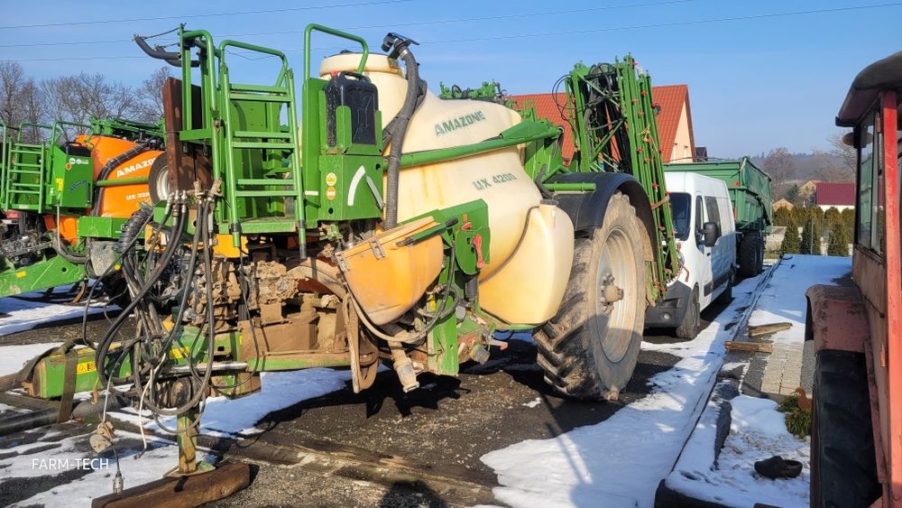 Opryskiwacz AMAZONE UX 4200 Szer. 27 m Amazone