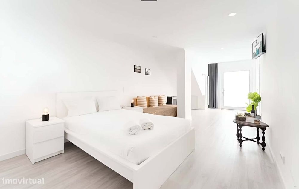 Spacious studio in Porto
