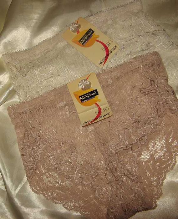 Эластичные гипюровые слипы (ХL)