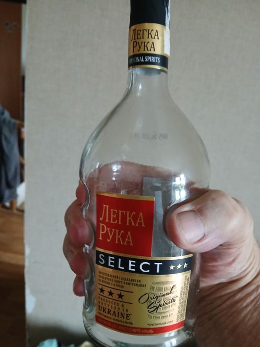 Продам коньячные бутылки есть количество