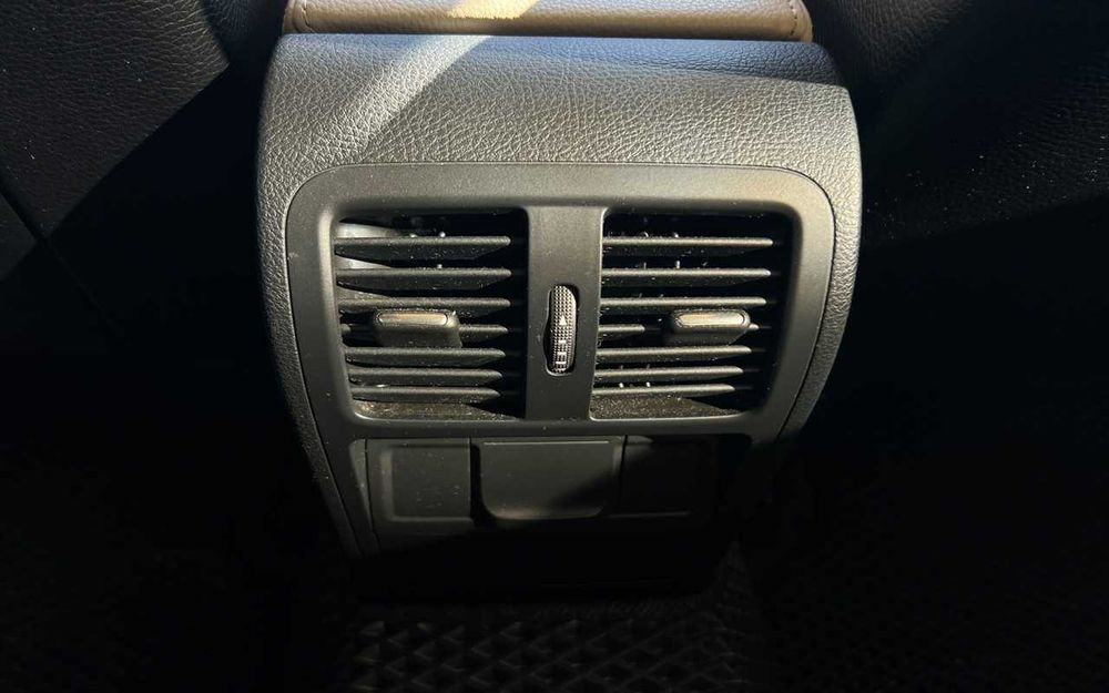 Volkswagen CC 2011