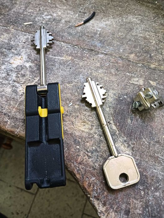 Segredo Dierre com duas chaves