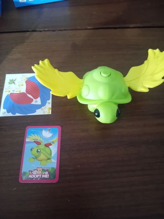 Boneco "Adopt Me" McDonald's