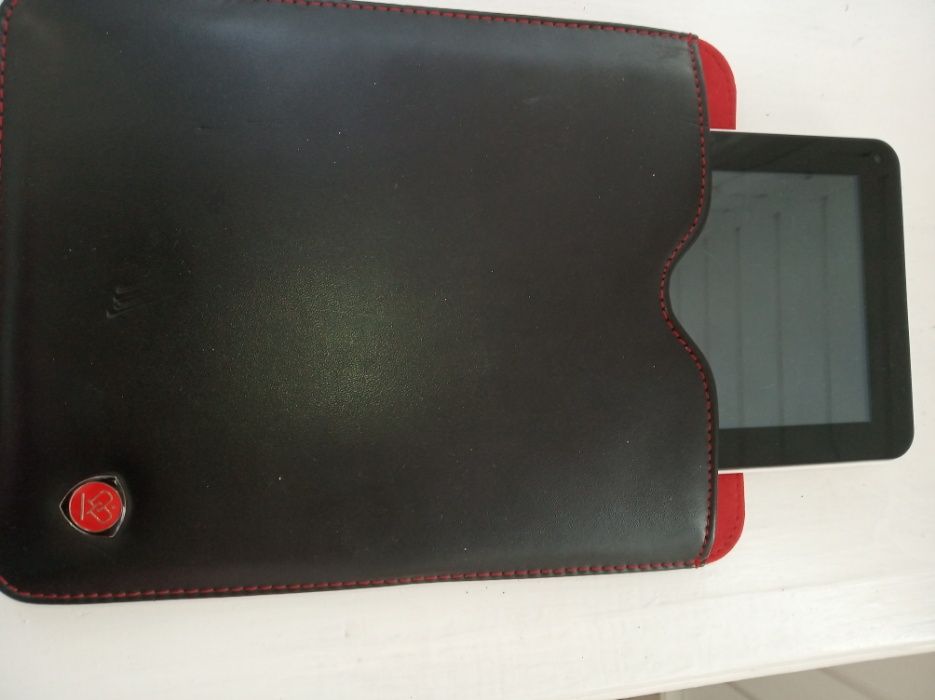 Планшет AKAI AK8468 плюс чехол