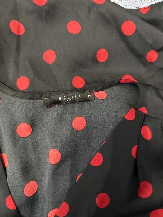 Elegancka bluzka Mohito XS w czerwone grochy