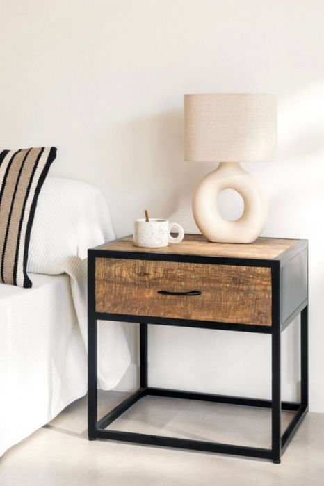 Mesinha de cabeceira