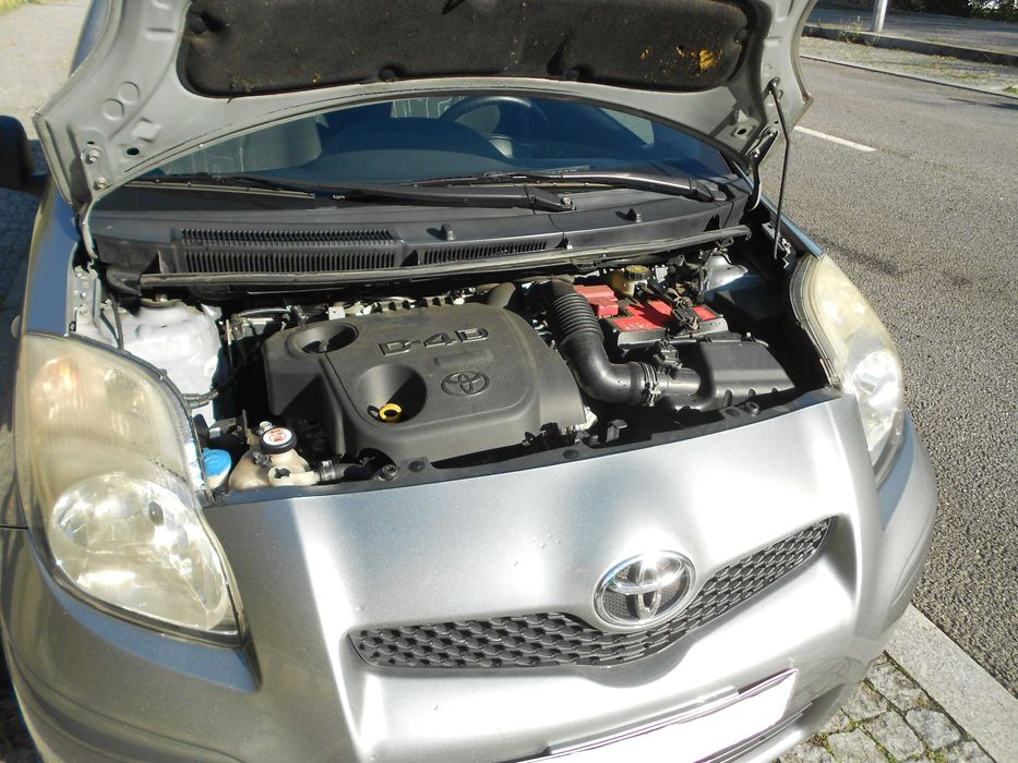 TOYOTA  YARIS  1.4  SOL  D-4D   90 Cv c/  AC  e  Filtro de Partículas