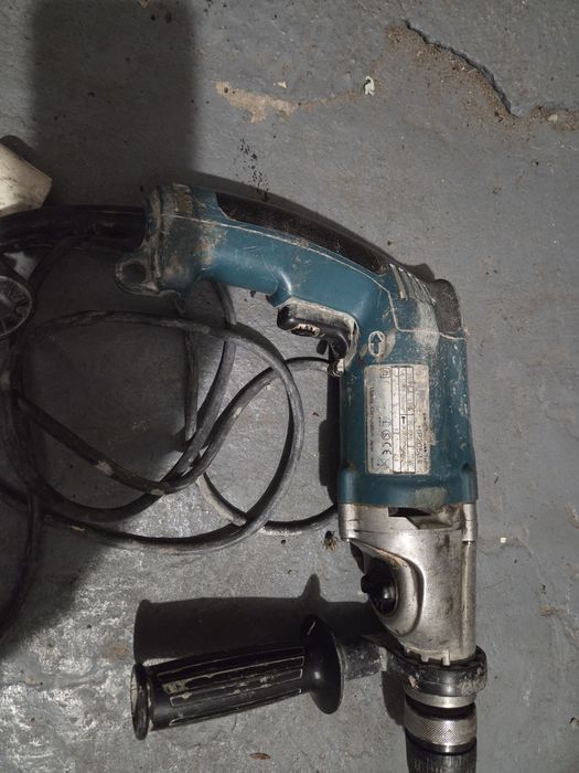 Електродриль Makita HP2050