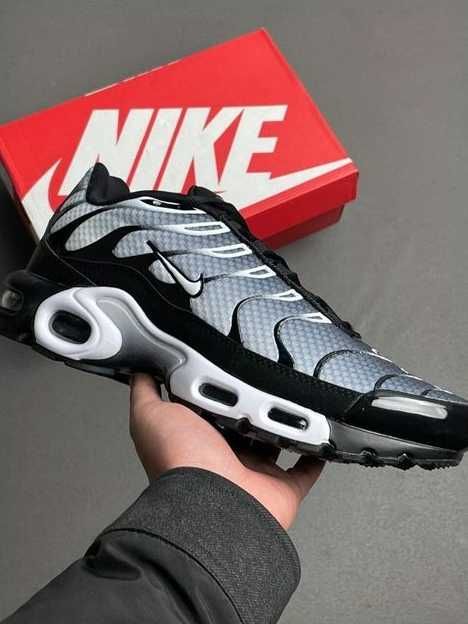 Nike Air Max TN Plus R.44