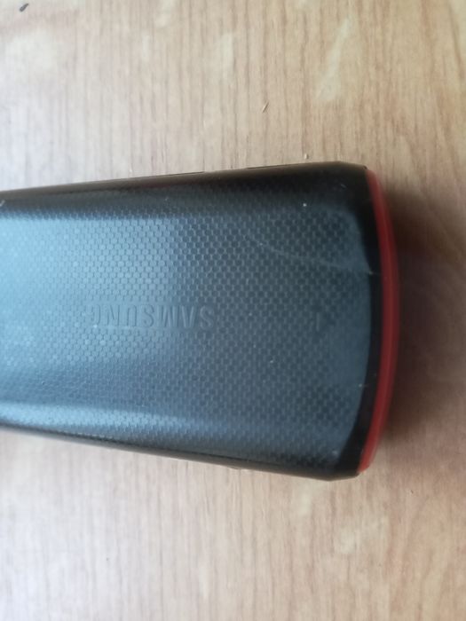 Продам кнопковий телефон Samsung GT E2121B