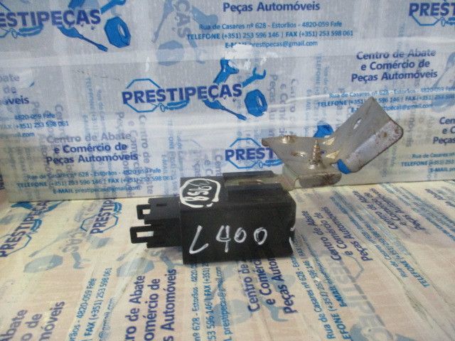 Botão / interruptor electromecânico / relé MITSUBISHI L 400 Combi (PD_