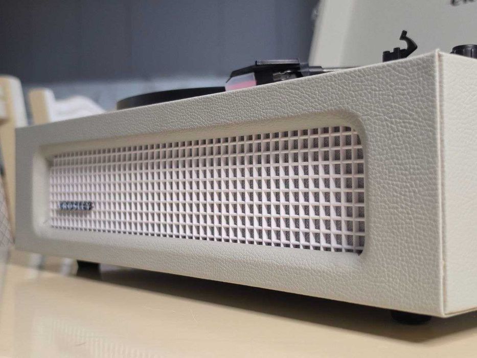 Вініловий програвач Crosley Voyager