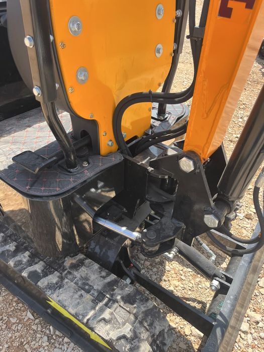 Mini Giratória 1,2 Ton