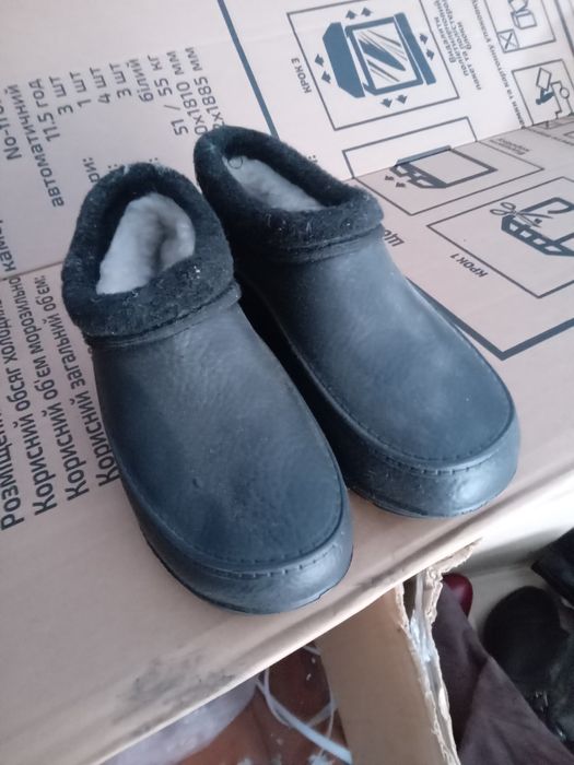 Продам взуття бу