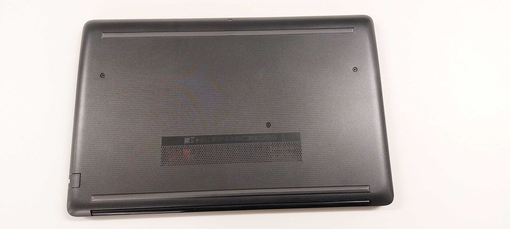 HP 15 - Core i5-8265U - 8 GB - SSD 256 GB QWERTY - Português