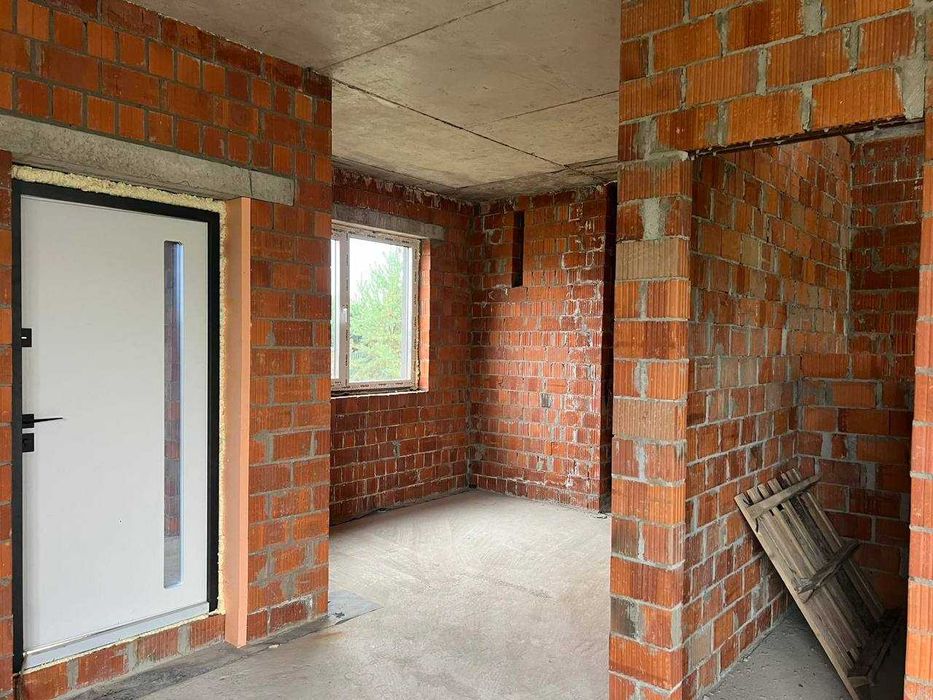 Продаж котеджу в топовій локації у м. Пустомити