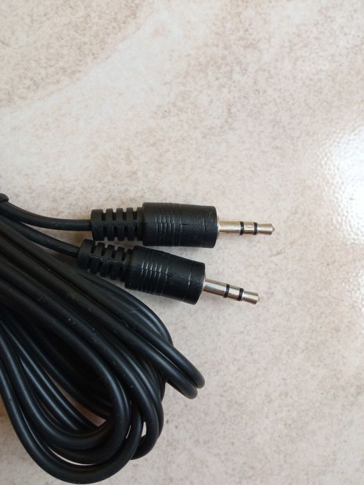 Стерео аудіо кабель AUX Mini Jack 3.5 мм довжина 2м.