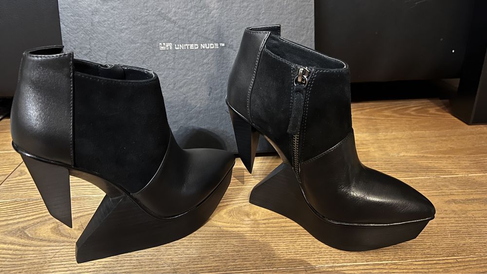 Botki czarne united nude 35