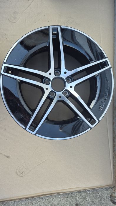 Felga aluminiowa 18", 5x112, et49, 7.5J. Otwór 66.6.