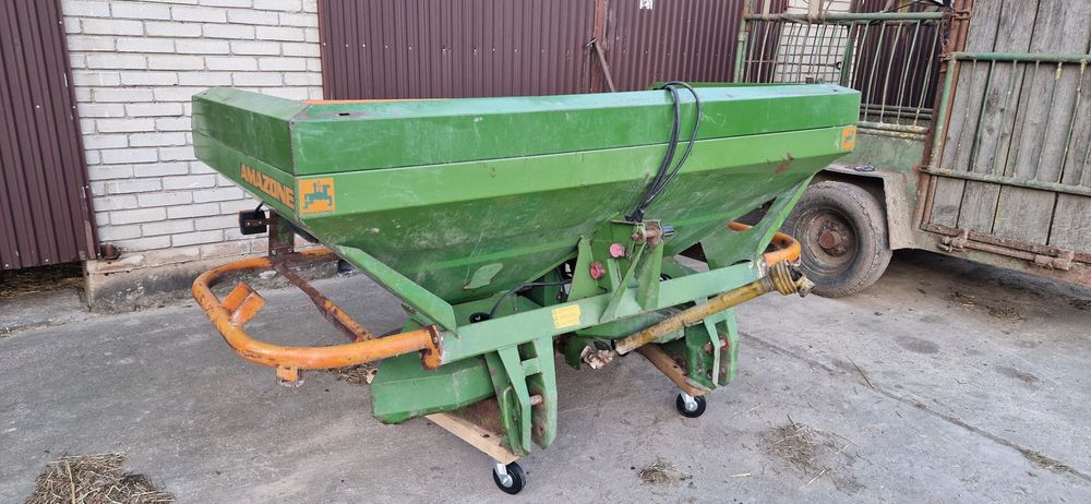 Rozsiewacz Amazone ZA-M 1500
