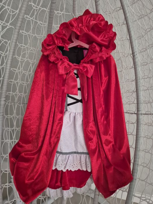 Dwa stroje, sukienki dla dziewczynki