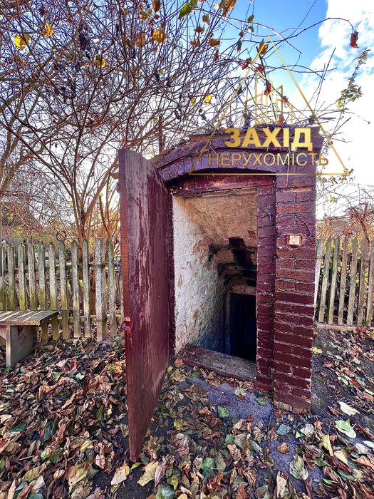 Будинок з ділянкою 51,6 сотих у с. Сирники 10 км до м.Луцьк