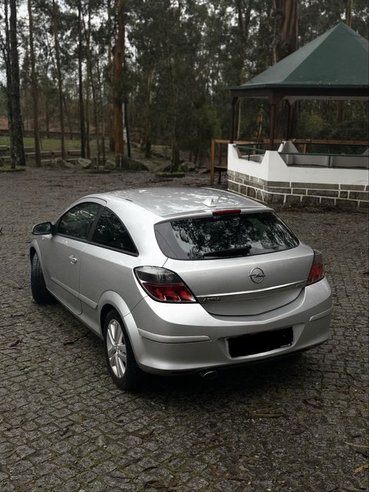 Opel Astra H GTC 1.7 125 cv - Motor ISUZU