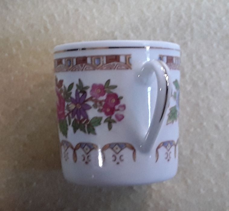 Chávena + pires em porcelana Chinesa, made in China